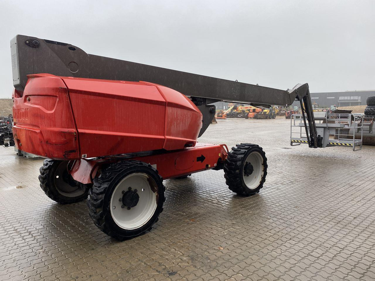 Articulated boom Manitou 260TJ
