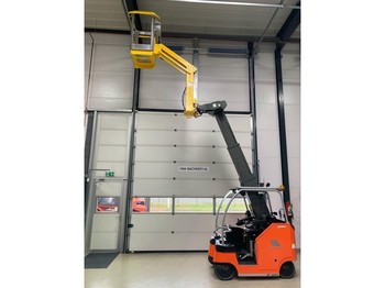 Articulated boom Maxtruck 2T Heftruck/hoogwerker