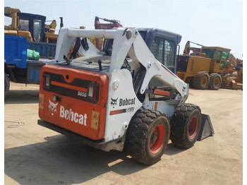 Skid steer loader BOBCAT S650: picture 1