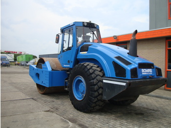 Road roller BOMAG BW226DH-4 BVC: picture 1