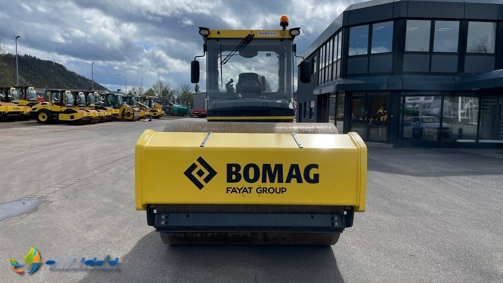 Compactor BOMAG BW 219 DH-5: picture 7