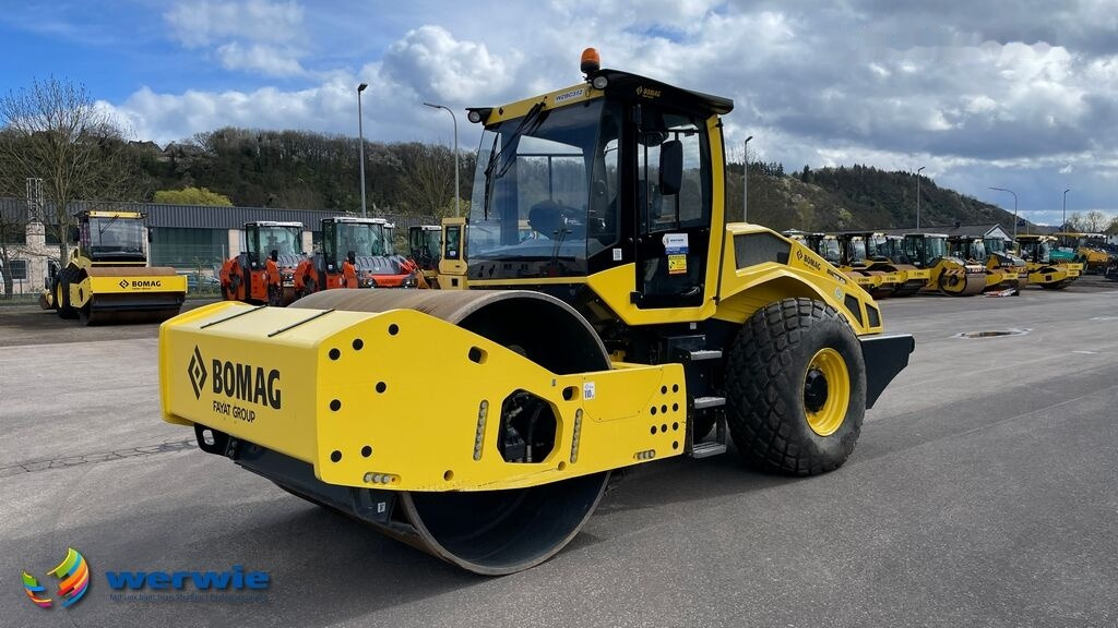 Compactor BOMAG BW 219 DH-5: picture 6
