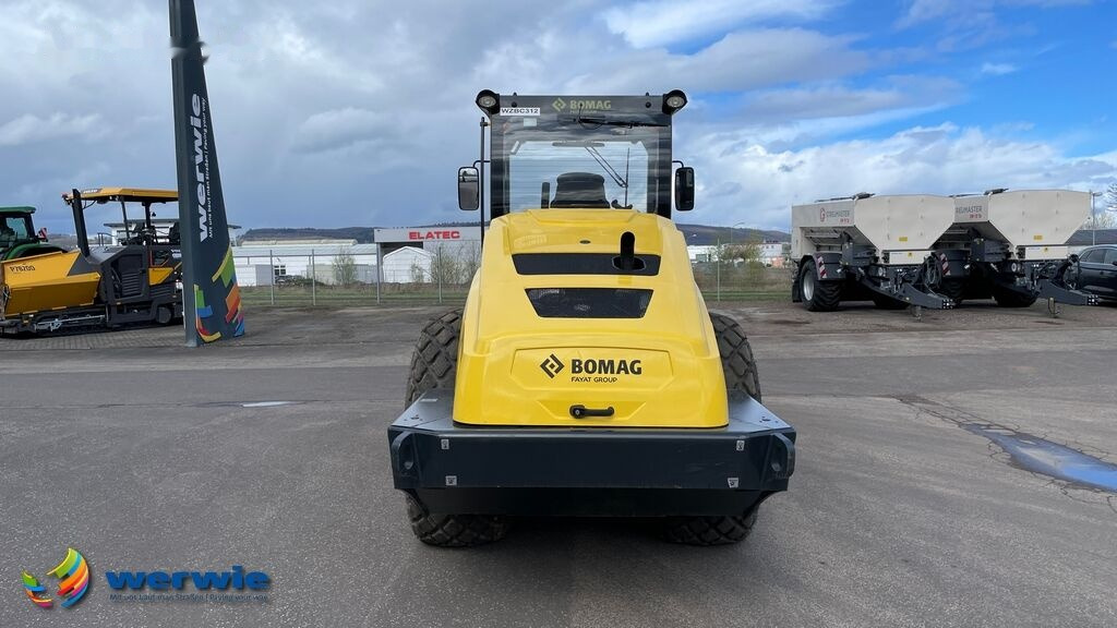 Compactor BOMAG BW 219 DH-5: picture 3