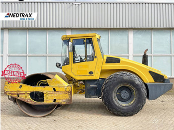 Roller BOMAG BW213DH-4