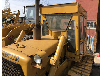 Bulldozer CATERPILLAR D6D
