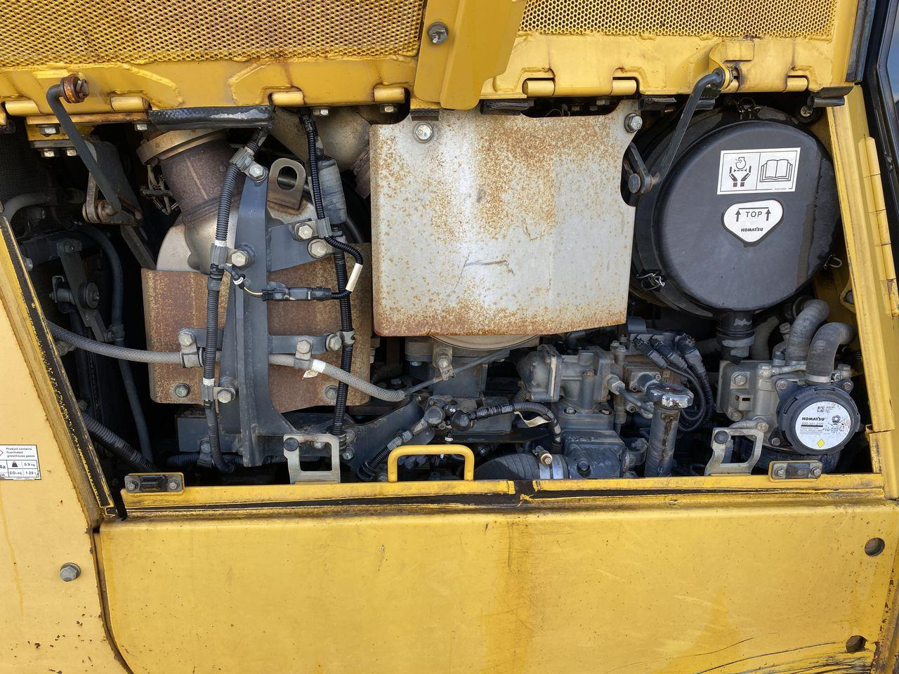 Bulldozer Komatsu D65PXI-18