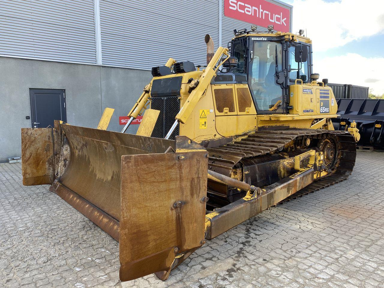 Bulldozer Komatsu D65PXI-18