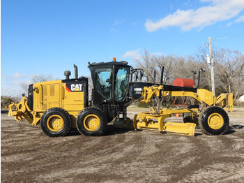 Grader CATERPILLAR 140M 3 AWD: picture 1