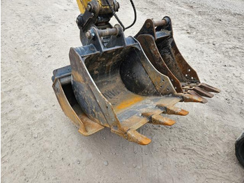 CATERPILLAR 305E2 - Mini excavator: picture 5