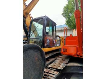 Crawler excavator CATERPILLAR 330d: picture 1
