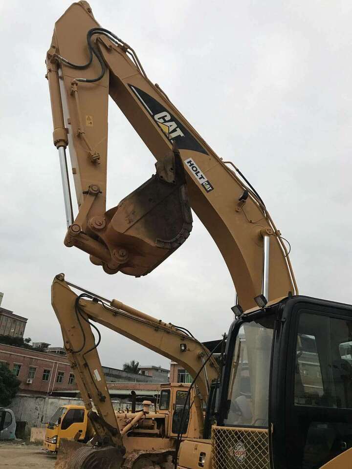 Crawler excavator CATERPILLAR hydraulic excavator super good CAT exacavator 320C, 320CL: picture 4
