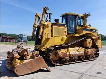 Bulldozer CAT D 8 R: picture 1