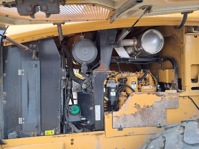Wheel loader Cat 938K (with round steer): picture 19