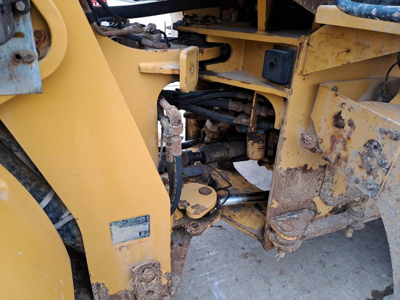 Wheel loader Cat 938K (with round steer): picture 16