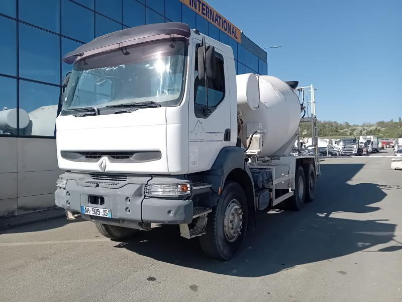 Concrete mixer truck Renault Kerax 340