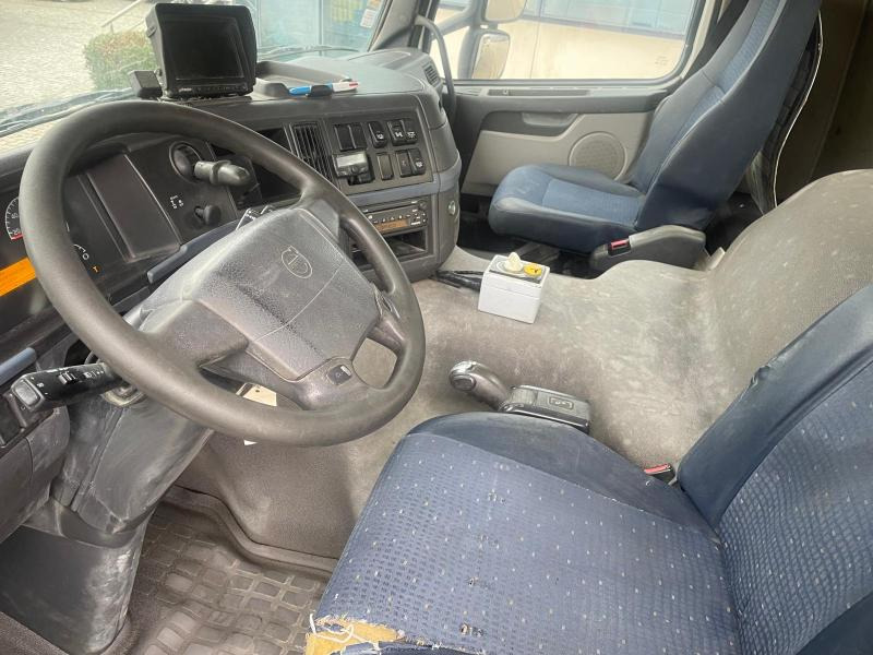 Concrete mixer truck Volvo FM 380