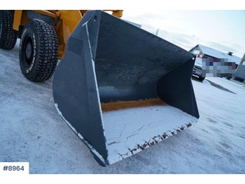 Construction equipment Bucket with large BM coupling