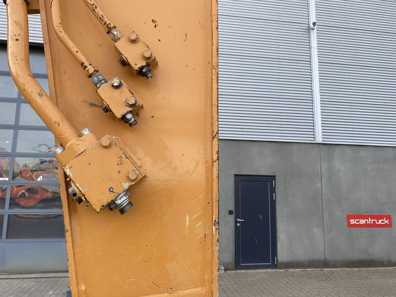 Crawler excavator Case CX300D