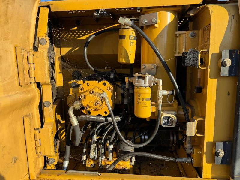 Crawler excavator Caterpillar 312BL