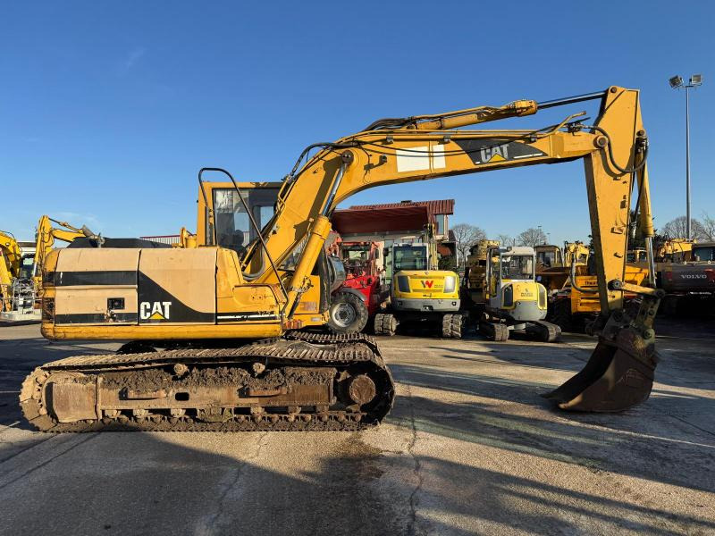 Crawler excavator Caterpillar 312BL