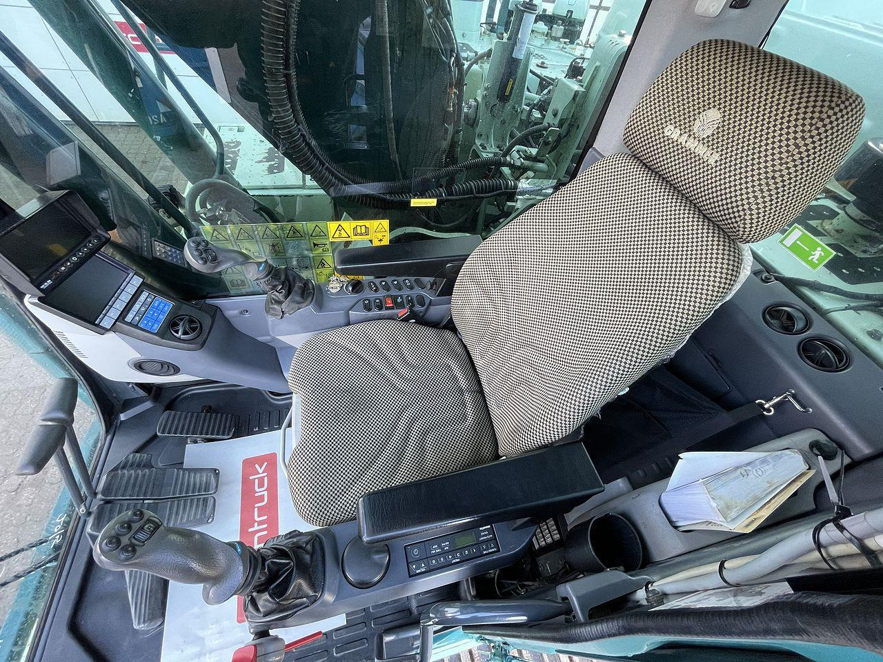 Crawler excavator Komatsu PC240LCD-11