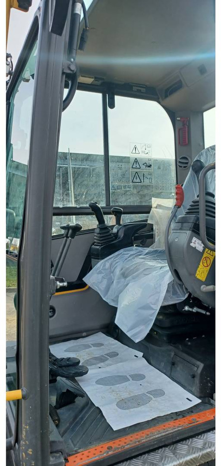 Crawler excavator VOLVO CONSTRUCTION EQUIPMENT ECR58D