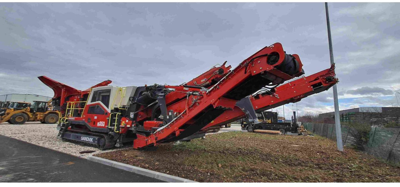 Crusher SANDVIK MINING & CONSTRUCTION QI353