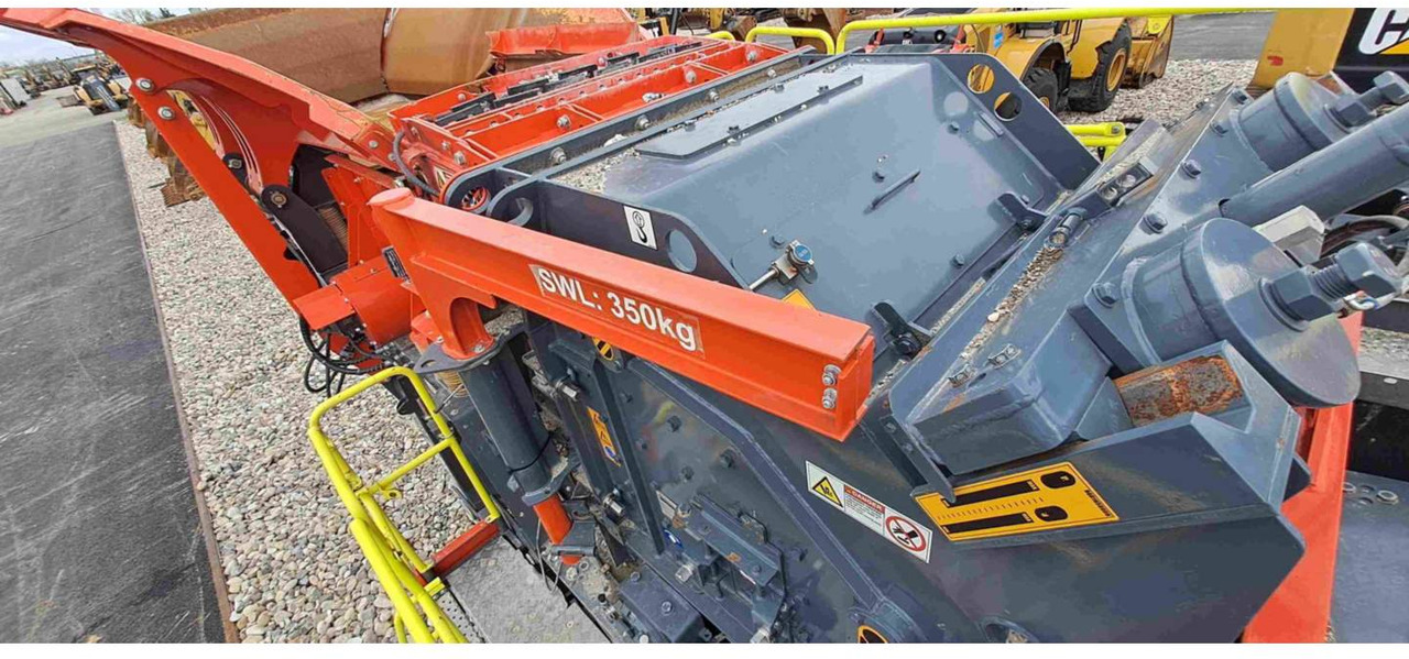 Crusher SANDVIK MINING & CONSTRUCTION QI353