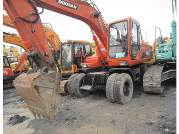 Wheel excavator DOOSAN DH150W: picture 1