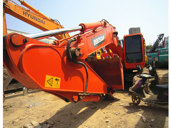 Crawler excavator DOOSAN DH225LC: picture 1