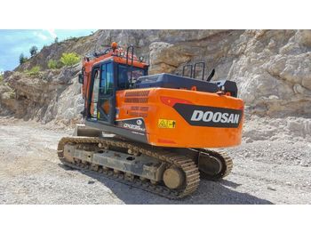 Crawler excavator DOOSAN DX235: picture 1