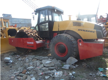 Road roller DYNAPAC CA302: picture 1