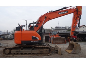 Crawler excavator Doosan DX235LCR-5: picture 1