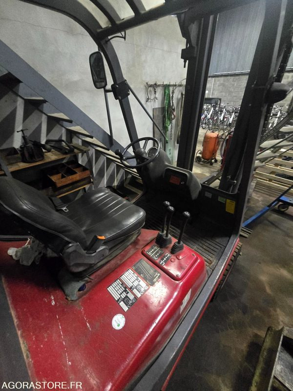 Construction machinery ELEVATEUR FENWICK H 25 T