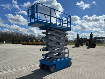 Scissor lift GENIE