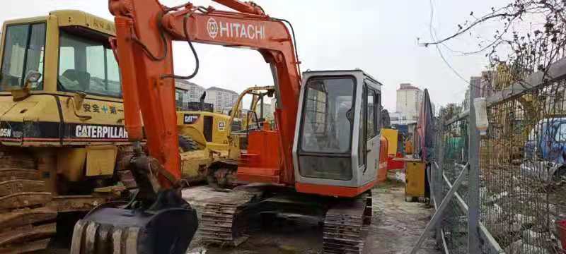 Crawler excavator HITACHI EX60: picture 2
