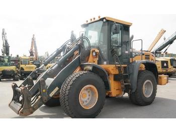 Wheel loader Hyundai HL 757-9: picture 1