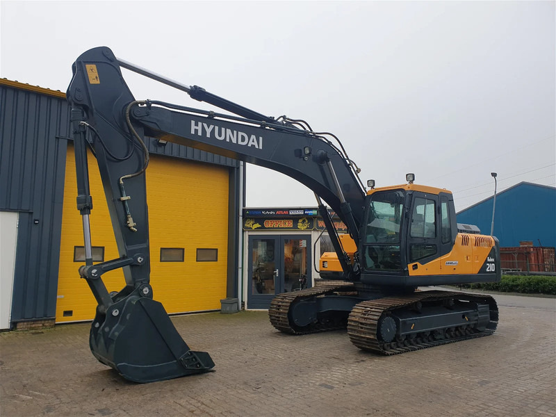 New Crawler excavator Hyundai R210: picture 2