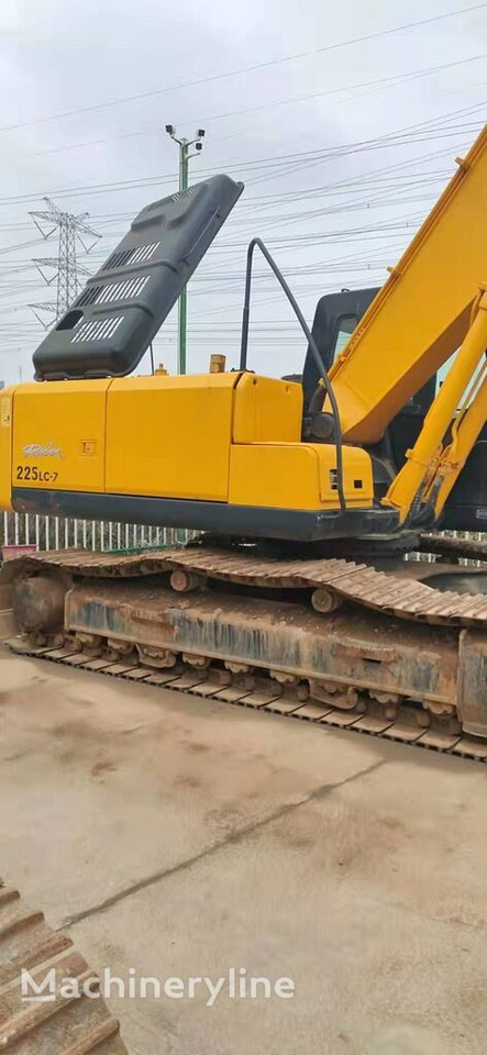Crawler excavator Hyundai R225LC-7: picture 9