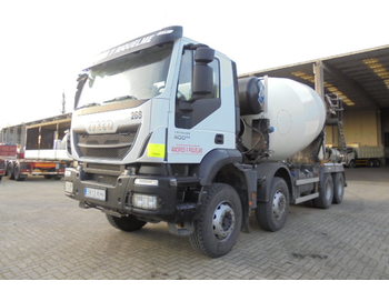 Concrete mixer truck Iveco TRAKKER 400 EURO 6: picture 1