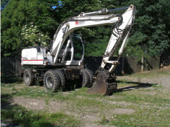 Crawler excavator JCB JS130W: picture 1