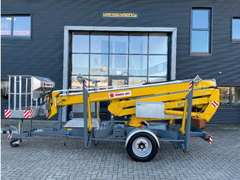 Trailer mounted boom lift