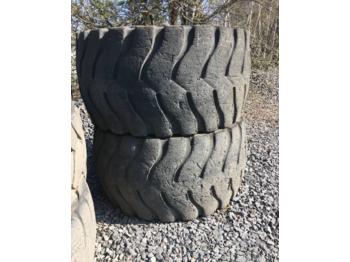 Wheel loader Komatsu WA 600 Reifen Tyres 35/65R 33 XLD D2A Michelin: picture 1
