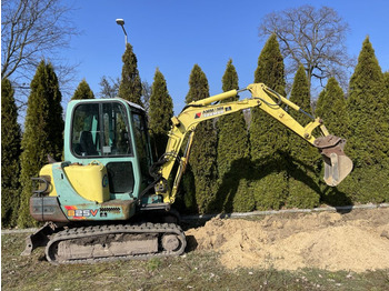 Mini excavator YANMAR B25V