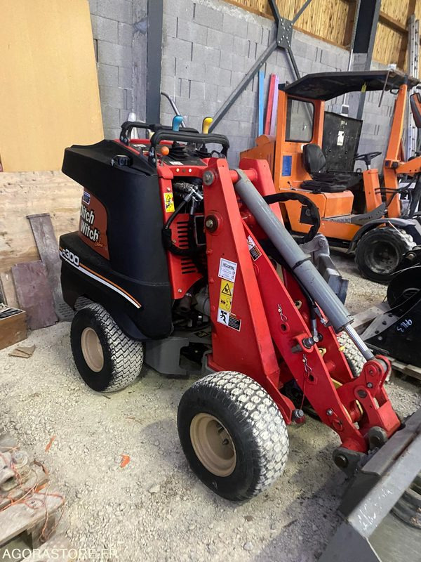 Loader PORTE-OUTILS DITCH WITCH ZAHN R300