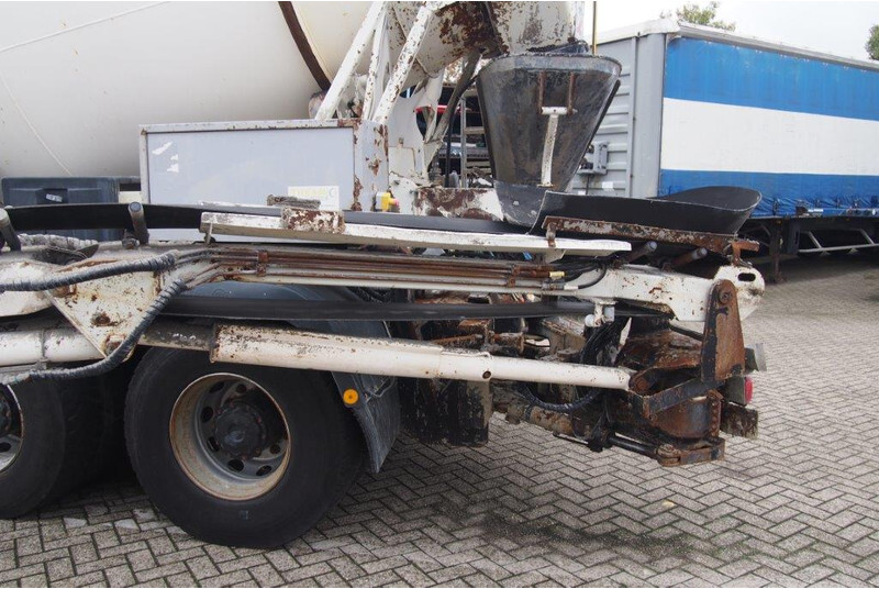 Concrete mixer truck MAN TGS 32.400 - 8x4: picture 9