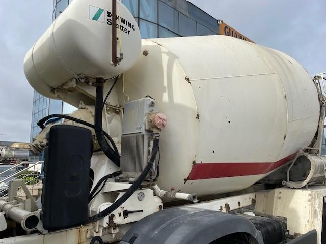 Concrete mixer truck MAN TGS 33.360: picture 9