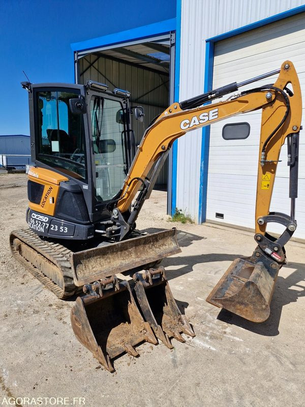 Mini excavator CASE CX25D 2024 300h état neuve
