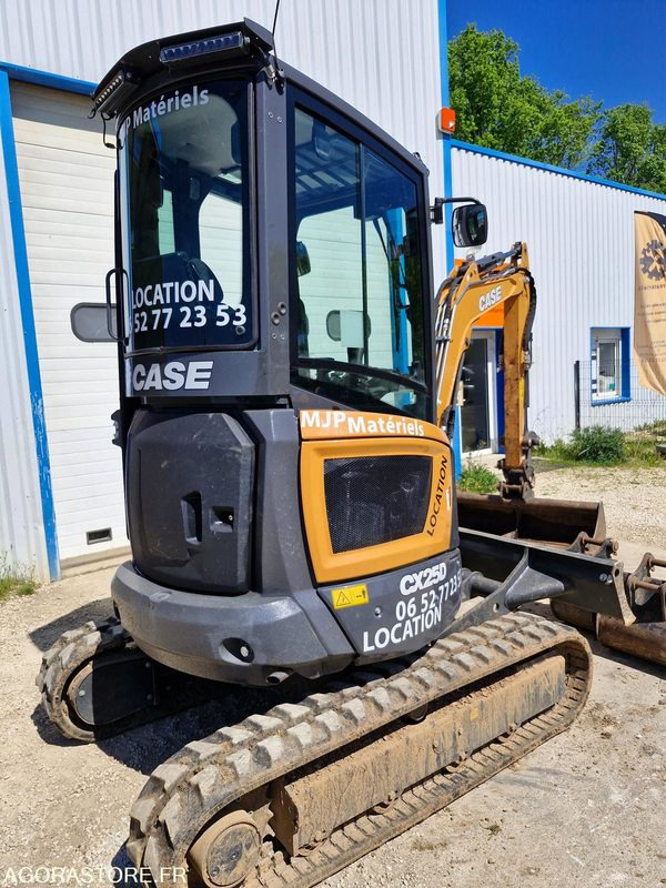 Mini excavator CASE CX25D 2024 300h état neuve