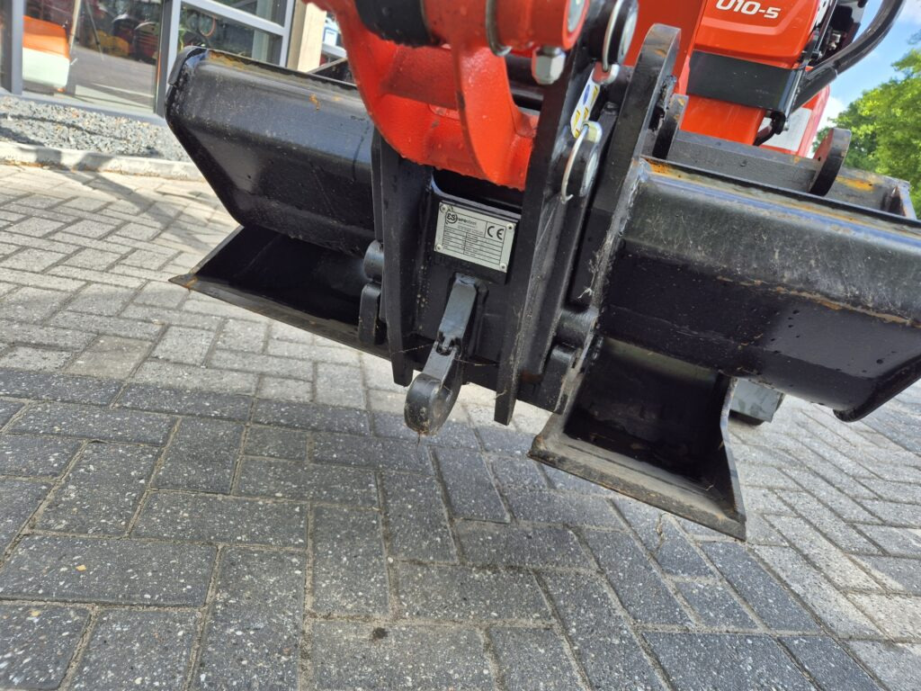 Mini excavator KUBOTA U10-5